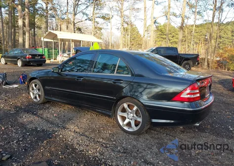 2007 Mercedes-Benz C 230 Sport z USA, uszkodzony, nr VIN WDBRF52H57F920251